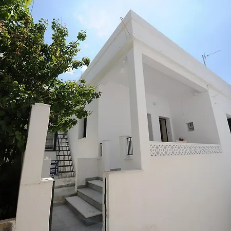 Дом отдыха My In Naxos City